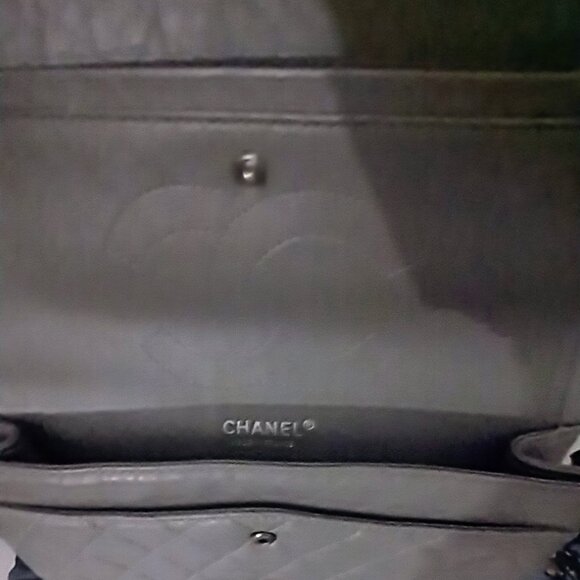 Source Unknown Quilted Gray Handbag Double flap Bag silver chain - Picture 4 of 6